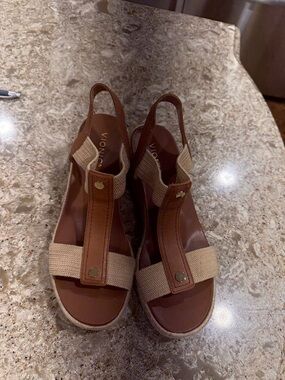 Vionic Brown Leather & Beige Fabric Slingback Wedges